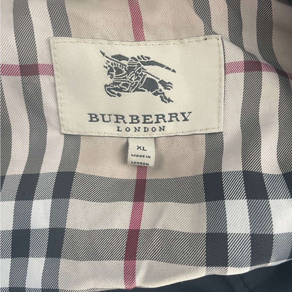 Burberry London - Picture 5 of 7